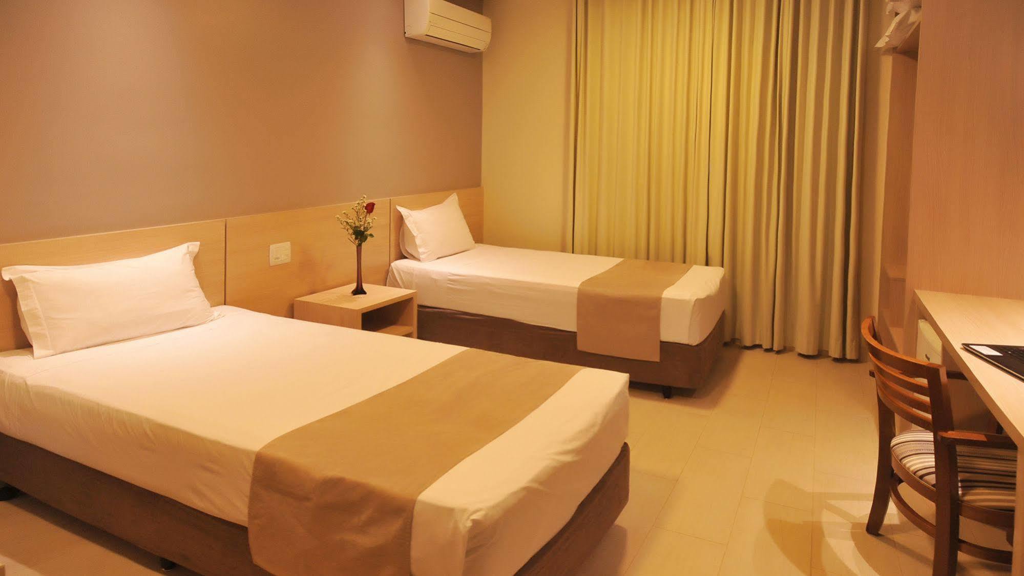 Valinhos Plaza Hotel מראה חיצוני תמונה